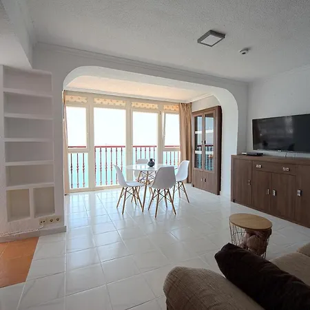 Damas Premium 23f Front - Pool & Parking *