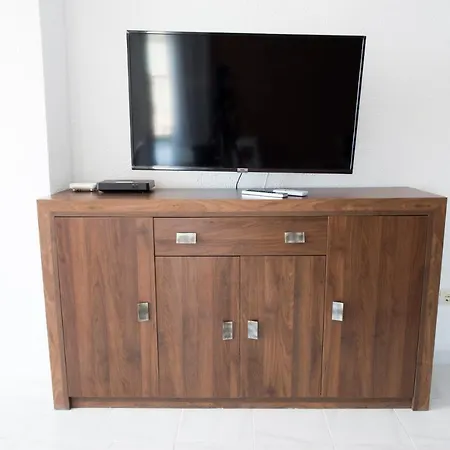 Damas Premium 23f Front - Pool & Parking *